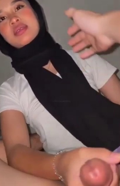 Viral ABG Hijab Tutorial Wiwik Sampe Lumer Di Dalam Tante Top Trending Global Indonesia 2025