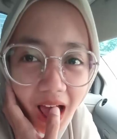 Lagi Viral ABG Mahasiwi Jilbab Tutorial Wiwik Ganas Trending Global Indonesia 2025