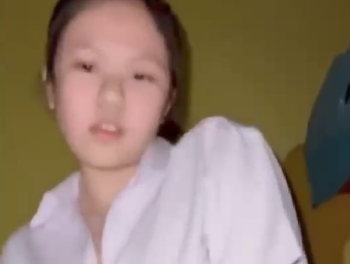 Terbaru Indo Viral Video 2025 Jilbab Abg SMA Unboxing Masih Pake Seragam Sekolah New Global Top Trending