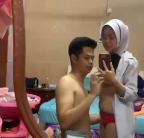 Link Indo Viral Apotek Mini Merayakan Hari Jadian Untuk Pacar SMA ABG